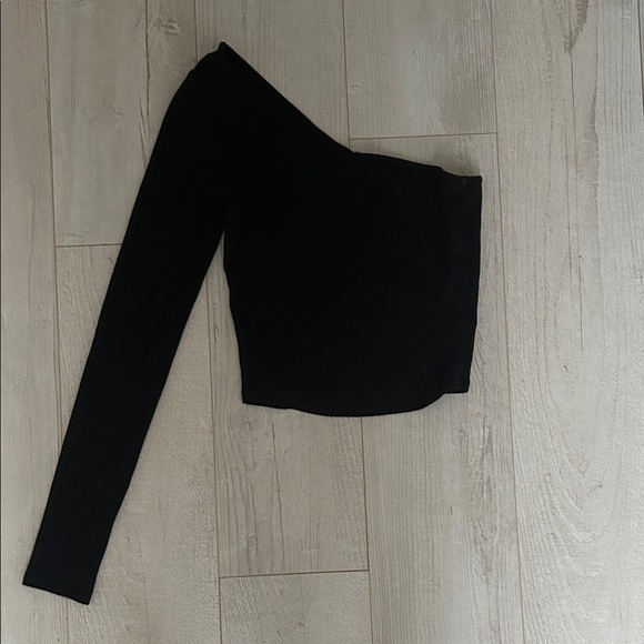 Garage Black Ribbed Top - Picture 1 of 2